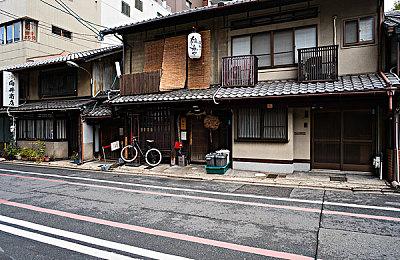 小林裕幸新作？ 前《鬼泣》制作人暗示新动作RPG将于今年发布